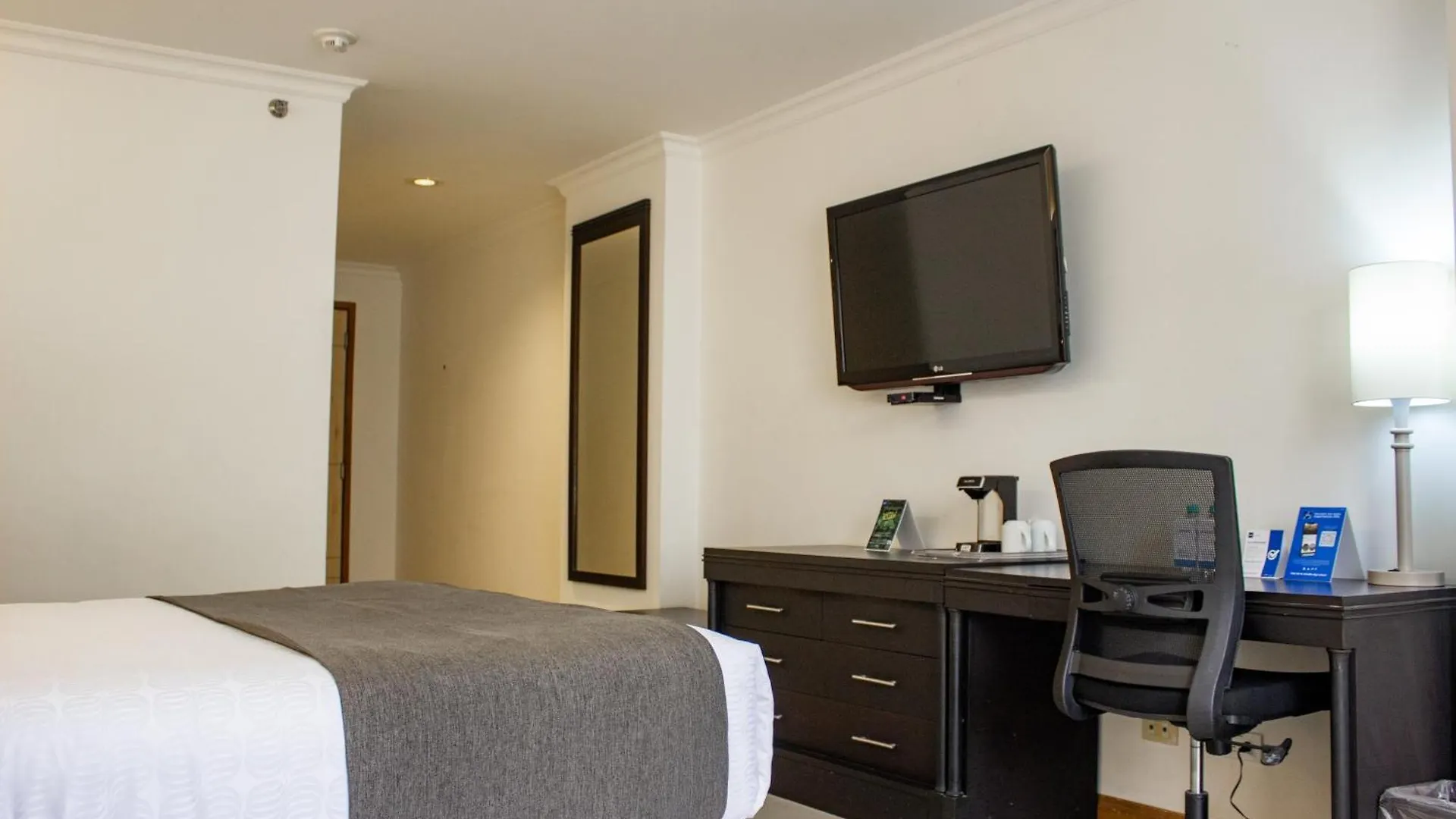 Sonesta Hotel Cali 4*,  Colombia